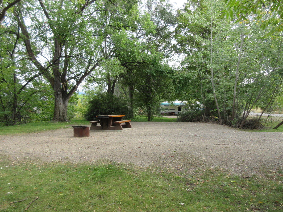 Okanagan Lake Go Camping BC