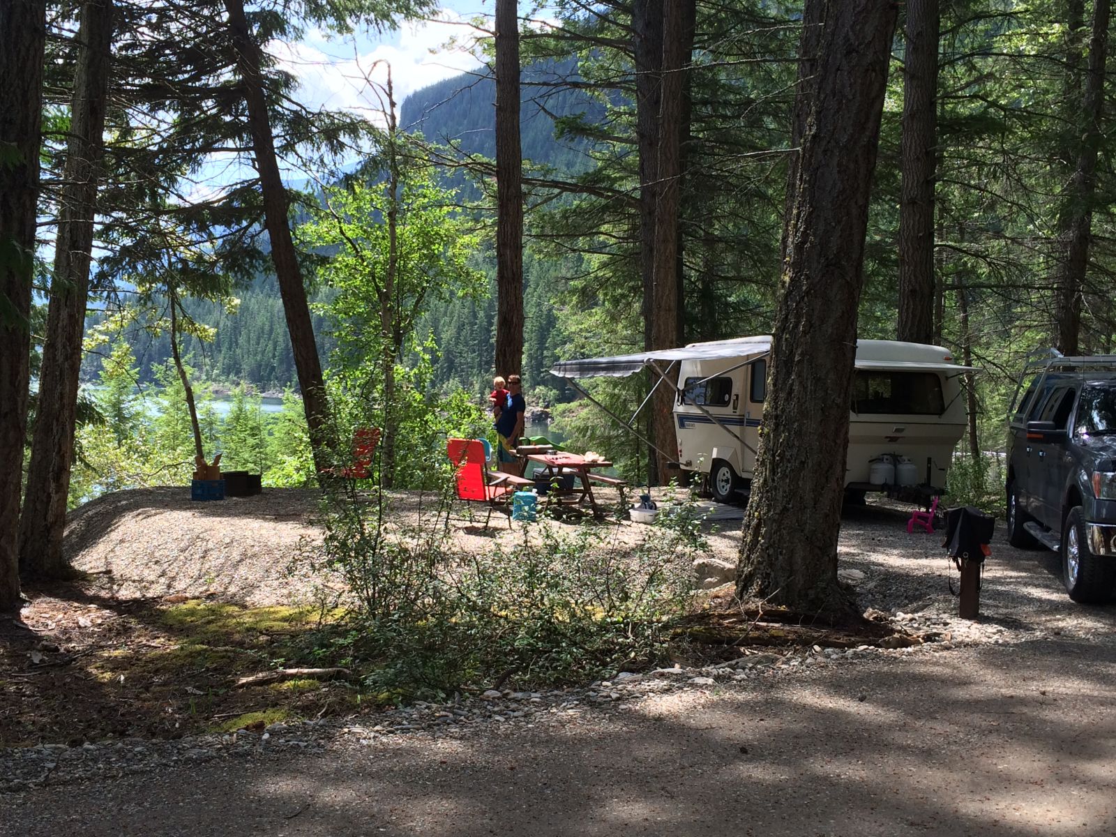 Kootenay Lake (Davis Creek and Lost Lodge) Go Camping BC