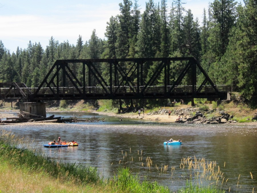 Kettle River Go Camping BC