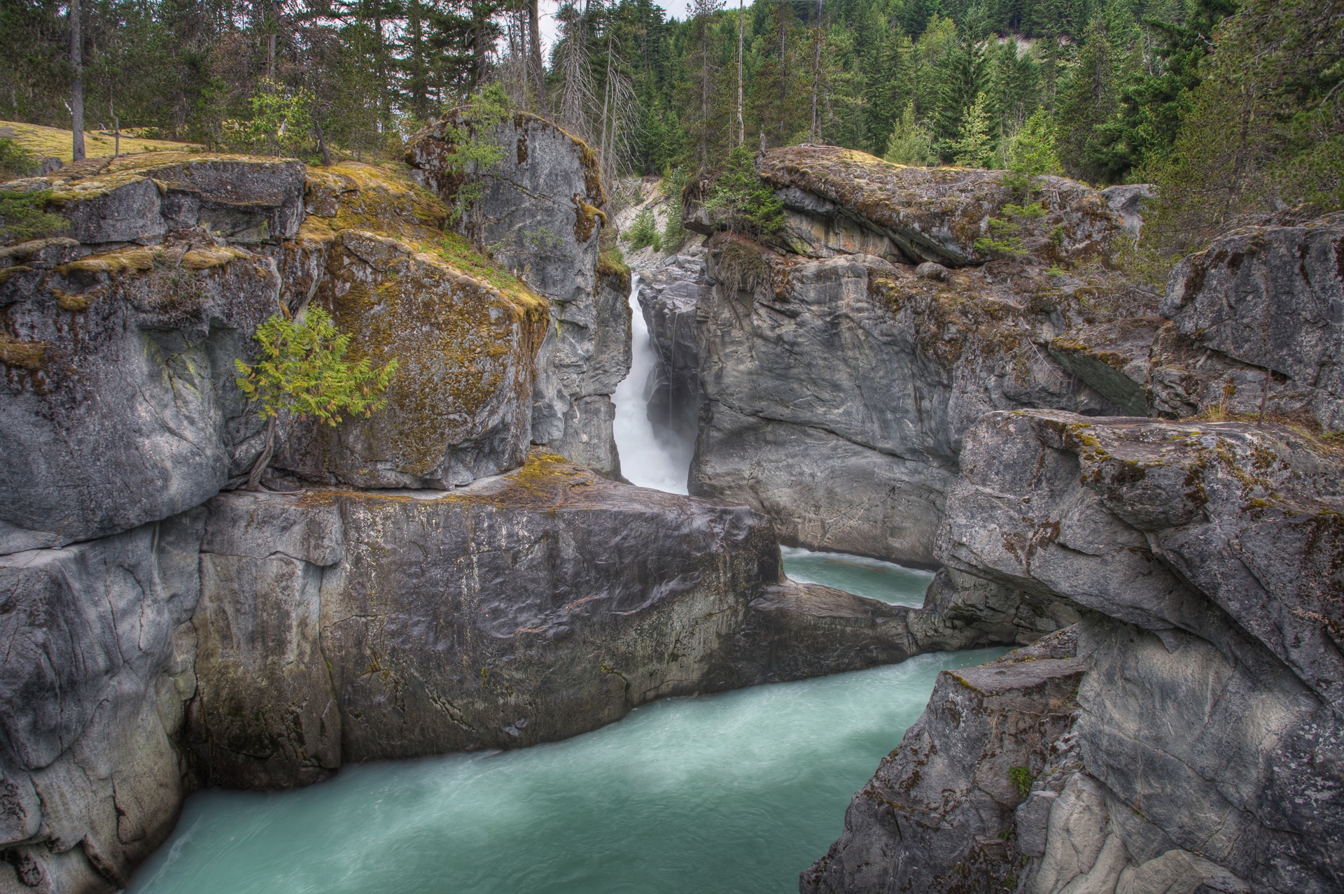 nairn falls provincial park camping